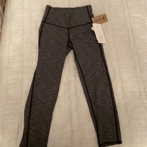 Athleta High Rise Chaturanga Capri leggings